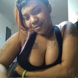 Meet your Posher, Tiara